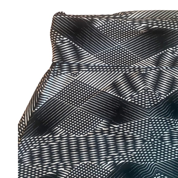 LuLaRoe skirt - Picture 2 of 4